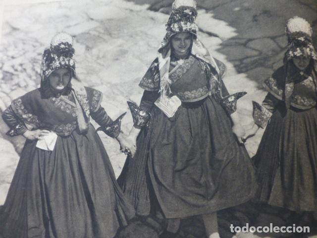 Documentos antiguos: MONTEHERMOSO CACERES MUJERES ANTIGUA LAMINA HUECOGRABADO A&Ntilde;OS 40