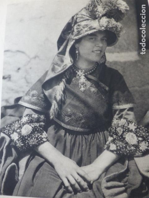 Documents Anciens: MONTEHERMOSO CACERES MUJER ANTIGUA LAMINA HUECOGRABADO A&Ntilde;OS 40