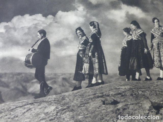 Documentos antiguos: VILLARINO SALAMANCA REGRESO DE LA FIESTA ANTIGUA LAMINA HUECOGRABADO A&Ntilde;OS 40