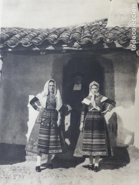 Documenti antichi: LA ARMU&Ntilde;A SALAMANCA MUJERES ANTIGUA LAMINA HUECOGRABADO A&Ntilde;OS 40