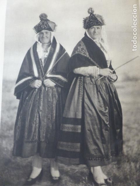 Documentos antiguos: ZUMARRAMALA SEGOVIA TIPOS ANTIGUA LAMINA HUECOGRABADO A&Ntilde;OS 40