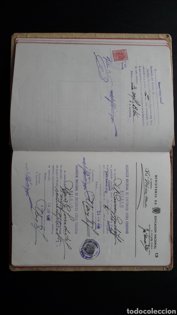 Documentos antiguos: Libro calificaci&oacute;n escolar a&ntilde;os 1941 al 1948. - Foto 5