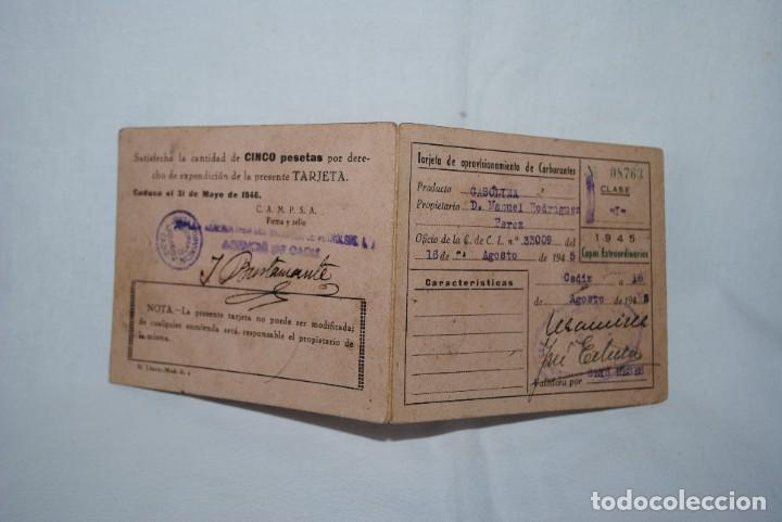 Documentos antigos: TARJRTA DE APROVISIONAMIENTO DE CARBURANTES . 1945