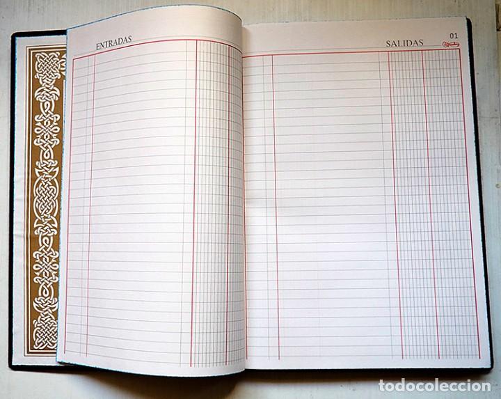 Documentos antiguos: Libro de Caja Miquelrius. Entradas y Salidas. - Foto 3