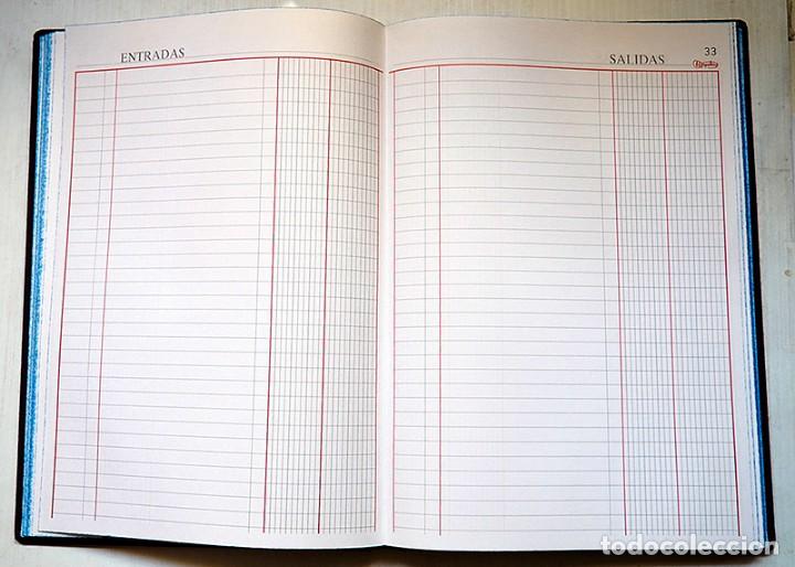 Documentos antiguos: Libro de Caja Miquelrius. Entradas y Salidas. - Foto 4