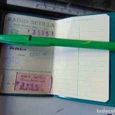 Documentos antiguos: CARNET UNION DE RADIOYENTES LA SER RADIO SEVILLA 1968. Lote 299673368