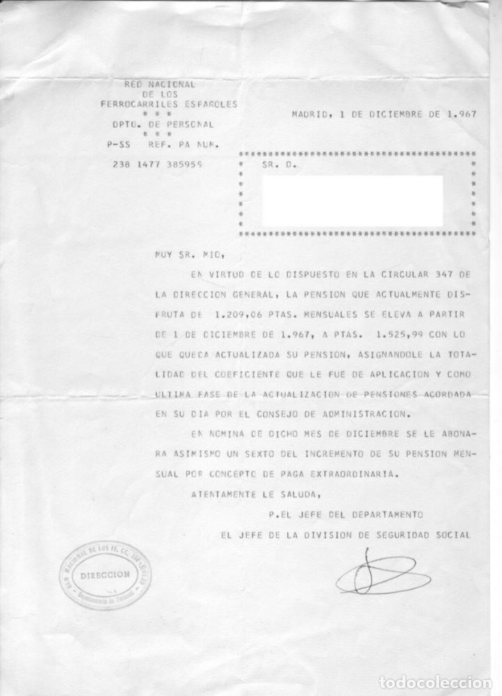 RED NACIONAL DE FERROCARRILES ESPAÑOLES (RENFE) - 1967 - COMUNICACIÓN AUMENTO DE PENSIÓN - SELLADO (Coleccionismo - Documentos - Otros documentos)