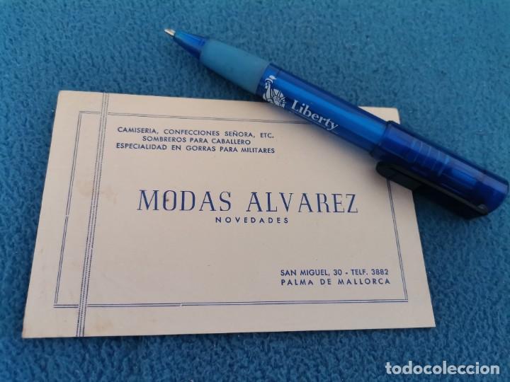Documentos antiguos: ANTIGUA TARJETA MODAS &Aacute;LVAREZ CAMI SER&Iacute;A, CONFECCIONES, SOMBREROS CALLE SAN MIGUEL MALLORCA