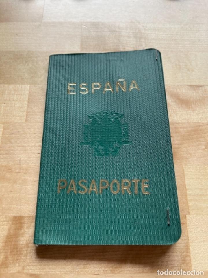 Old Documents: PASAPORTE ESPA&Ntilde;A DICTADURA A&Ntilde;OS 60 sellos visados