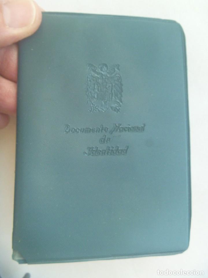 Documentos antiguos: CARTERA PARA DOCUMENTO NACIONAL IDENTIDAD CON AGUILA SAN JUAN. PUBLICIDAD ORMAR, SEAT, PEGASO, ETC