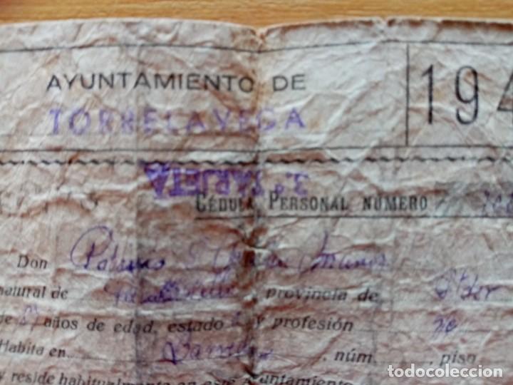 Documentos antiguos: CEDULA PERSONAL DIPUTACION PROVINCIAL DE SANTANDER 1942 - Foto 4
