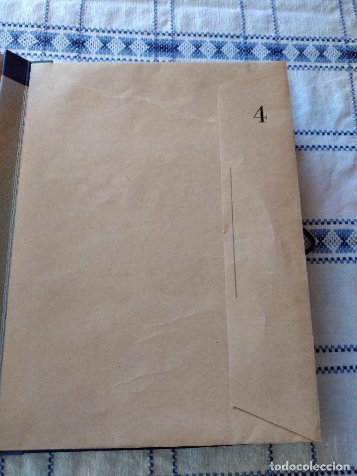 Documentos antiguos: Antiguo archivador de documentos tipo acorde&oacute;n, con sobres en el interior. - Foto 8