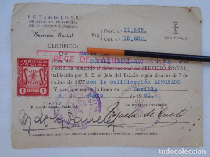 Documentos antiguos: FALANGE - SECCION FEMENINA : CERTIFICADO DEL SERVICIO SOCIAL, DE CORIPE . SEVILLA, 1951. VI&Ntilde;ETA