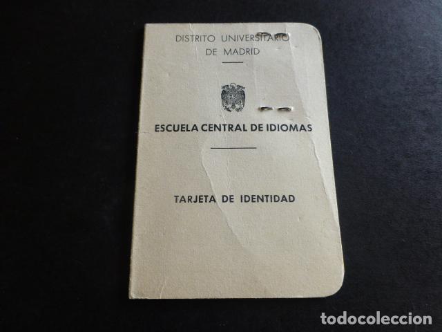 Documentos antiguos: CARNET ESCUELA CENTRAL DE IDIOMAS 1962 - Foto 1