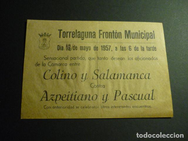 Documents Anciens: TORRELAGUNA MADRID CARTELITO DE MANO FRONTON MUNICIPAL 1957 PARTIDOS DE PELOTA PELOTARIS