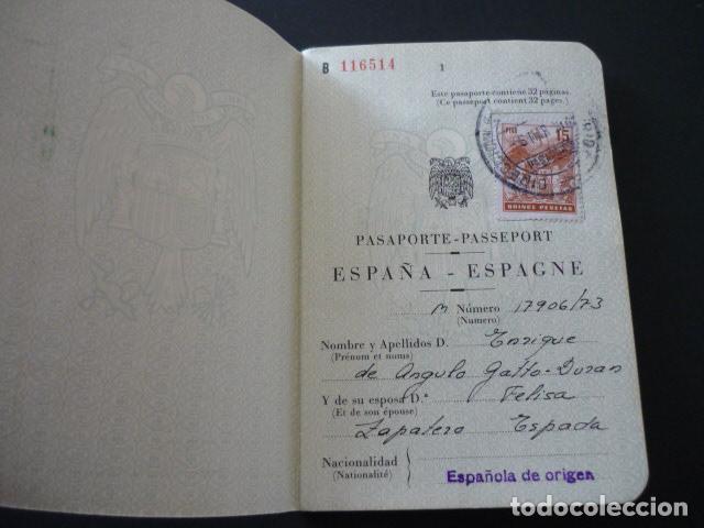 Documentos antiguos: PASAPORTE ESPA&Ntilde;A 1973 MATRIMONIO - Foto 2
