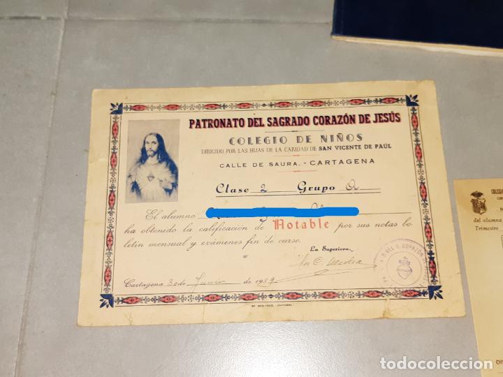 Documentos antiguos: Documentos escuela. Boletines calificaciones. Diversas &eacute;pocas - Foto 2