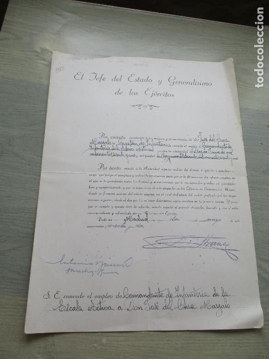 Documentos antiguos: DOCUMENTO: EL JEFE DEL ESTADO Y GENERAL&Iacute;SIMO DE LOS EJERCITOS, CONCEDE EL EMPLEO DE COMANDANTE -1962 - Foto 1