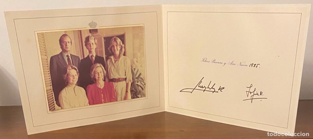 Documentos antigos: ANTIGUA FOTOGRAF&Iacute;A FELICITACI&Oacute;N DE LA FAMILIA REAL 1985 FIRMADA POR EL JUAN CARLOS I Y LA REINA SOF&Iacute;