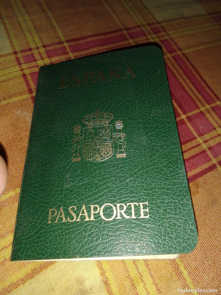 Documentos antiguos: Pasaporte Espa&ntilde;a 1983 - Foto 2