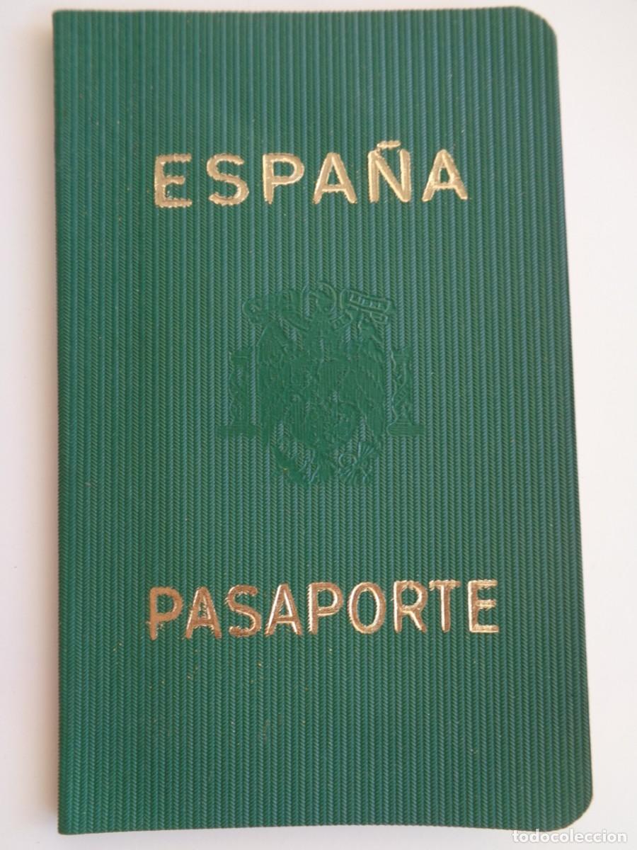 Documents Anciens: PASAPORTE DE ESPA&Ntilde;A CON AGUILA DE SAN JUAN DE JOVEN DE CONSTANTINA ( SEVILLA ) 1964