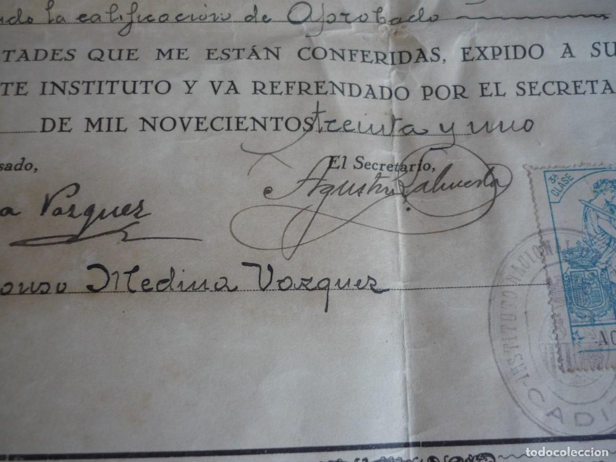 Documentos antiguos: T&iacute;tulo 1931 Bachiller Elemental C&aacute;diz 32 x 43 cent&iacute;metros - Foto 8