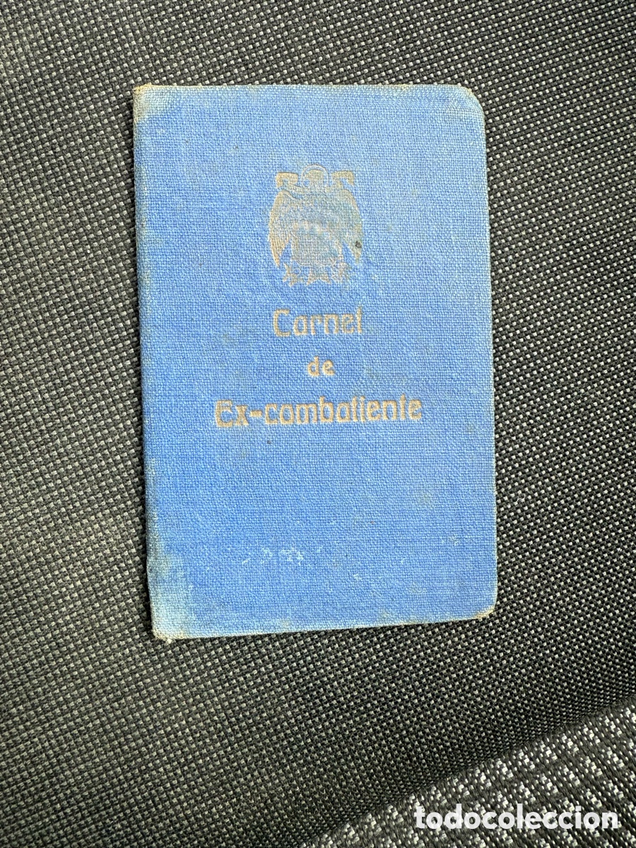 Documentos antiguos: Carnet de Ex Combatiente de la Guerra Civil Espa&ntilde;ola. - Foto 1