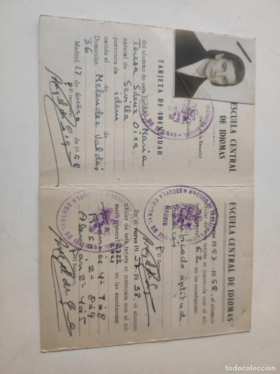 Documentos antiguos: Carn&eacute; Escuela central de Idiomas. 1958 - Foto 3