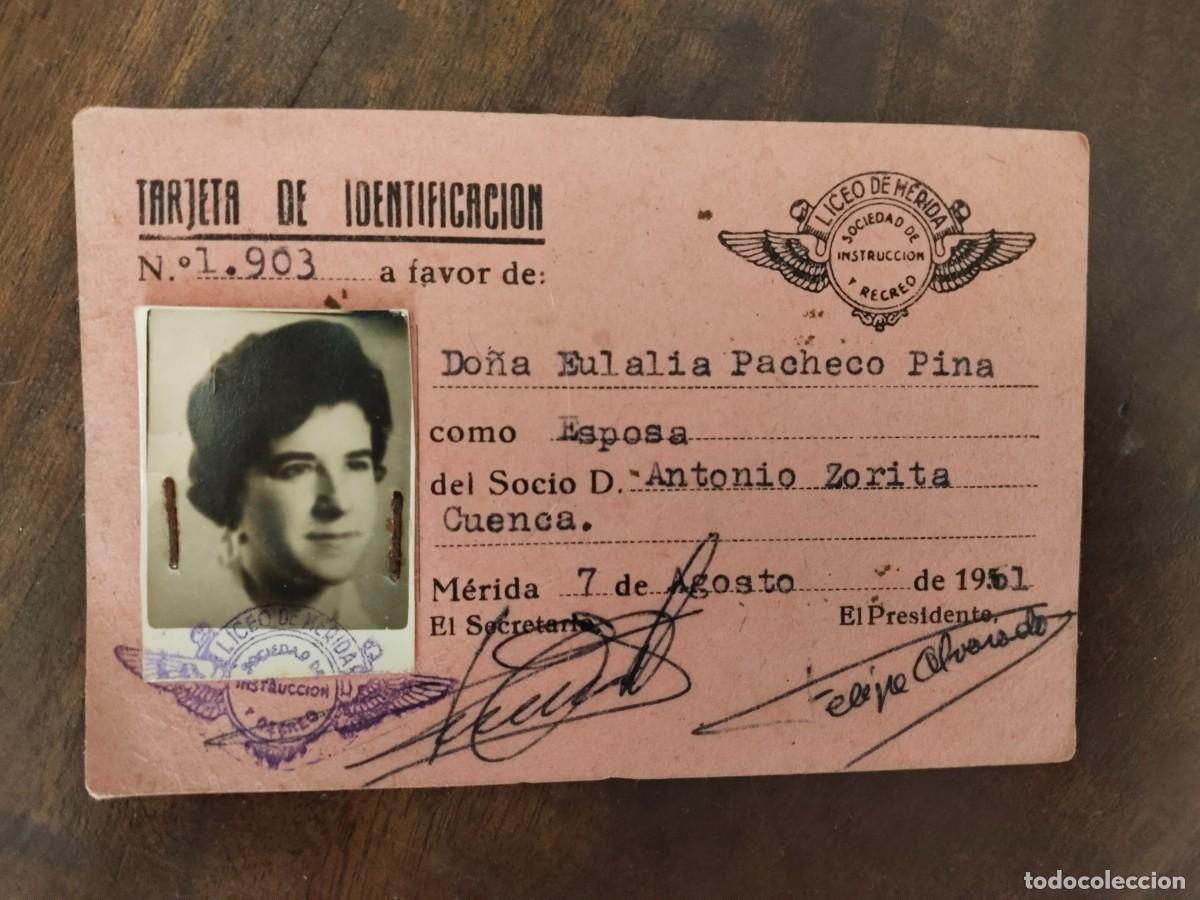 Documentos antiguos: Carnet del Liceo de M&eacute;rida. 1961. - Foto 1