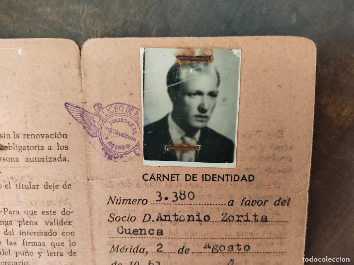 Documentos antiguos: Carnet del Liceo de M&eacute;rida. 1961. - Foto 2