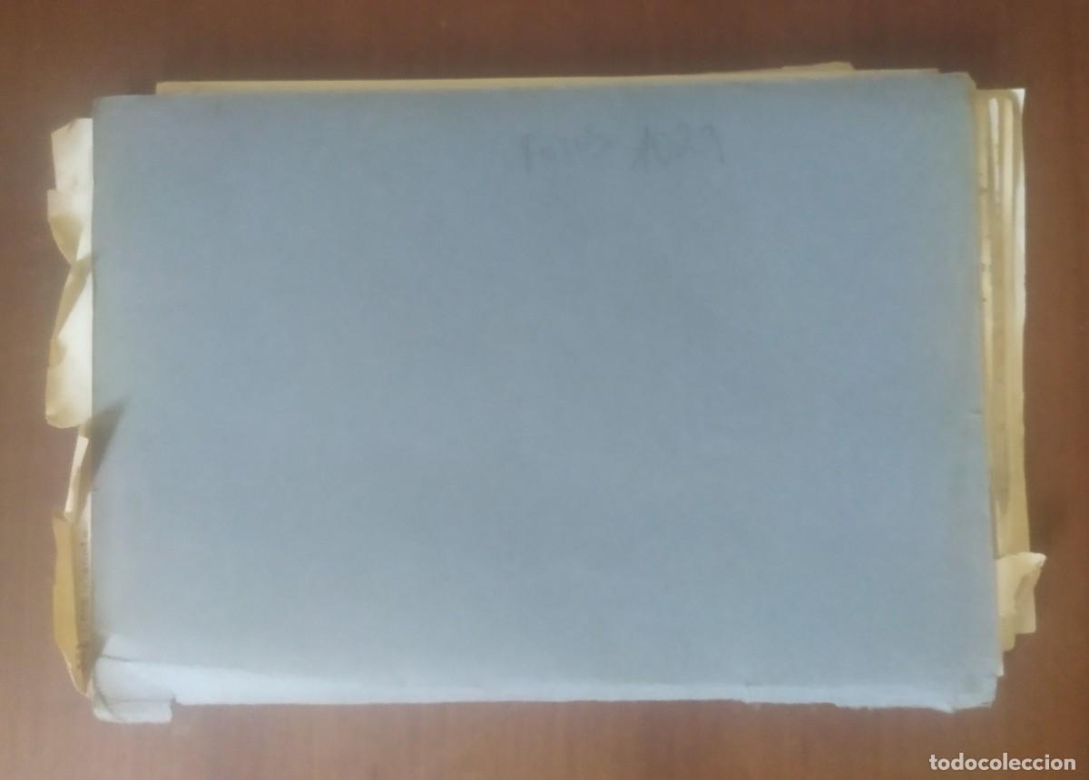 Documents Anciens: Carpetilla con documentos varios, 1945