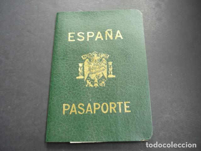 Documentos antiguos: PASAPORTE ESPA&Ntilde;A 1977 - Foto 1