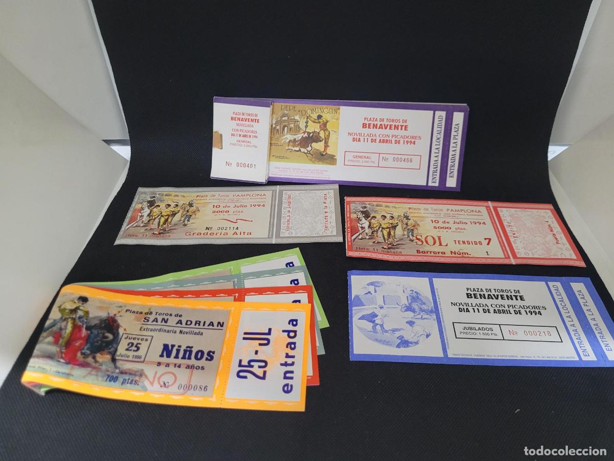 Documentos antiguos: entradas varias corridas taurinas toros - Foto 1
