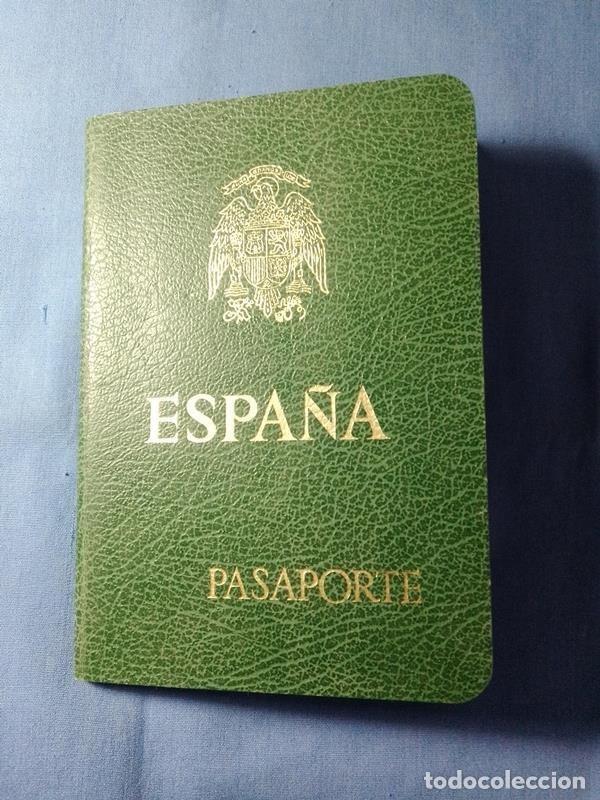 Documentos antiguos: Pasaporte Espa&ntilde;a Suiza 1982 - Foto 1