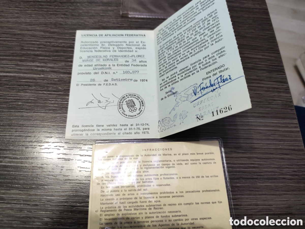 Documentos antiguos: Carnets licencia pesca y pesca submarina 1974 - Foto 2