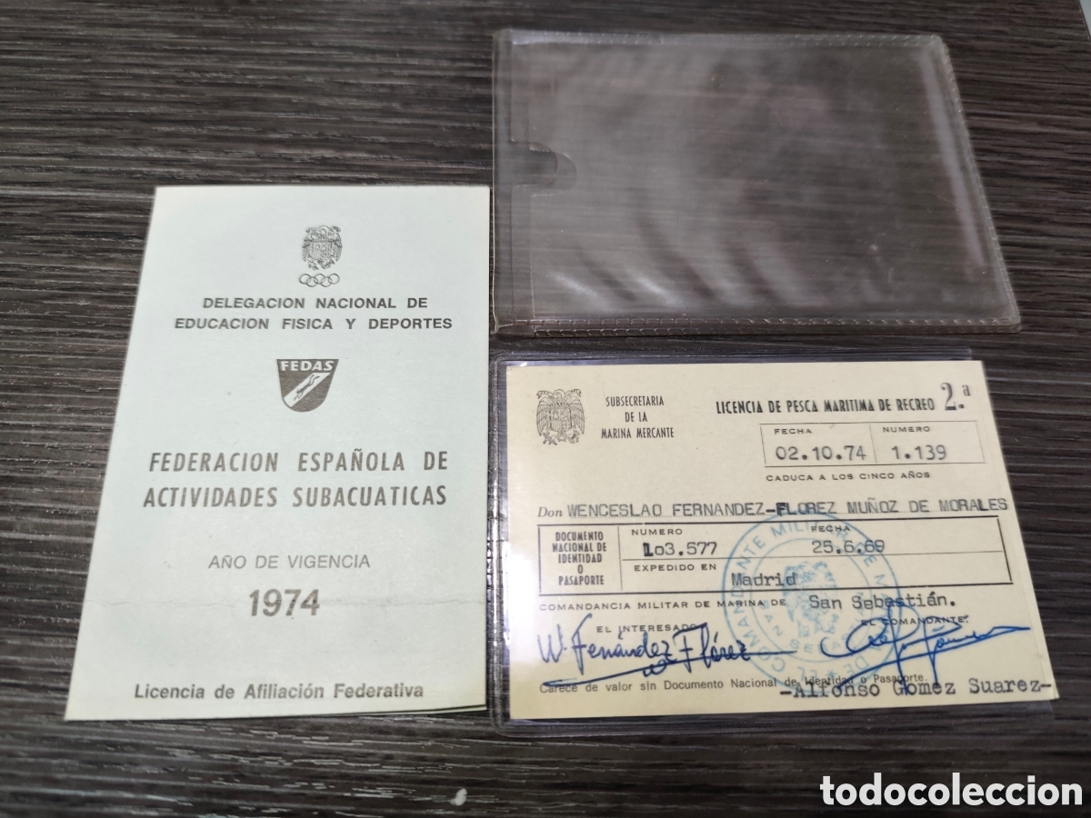 Documentos antiguos: Carnets licencia pesca y pesca submarina 1974 - Foto 1