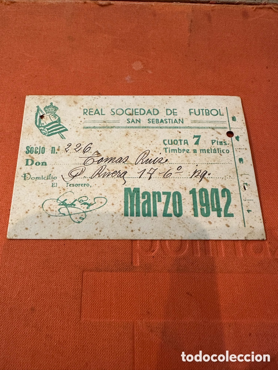 Documentos antiguos: CARNET DE SOCIO DE LA REAL SOCIEDAD DE MARZO DE 1942 - Foto 1
