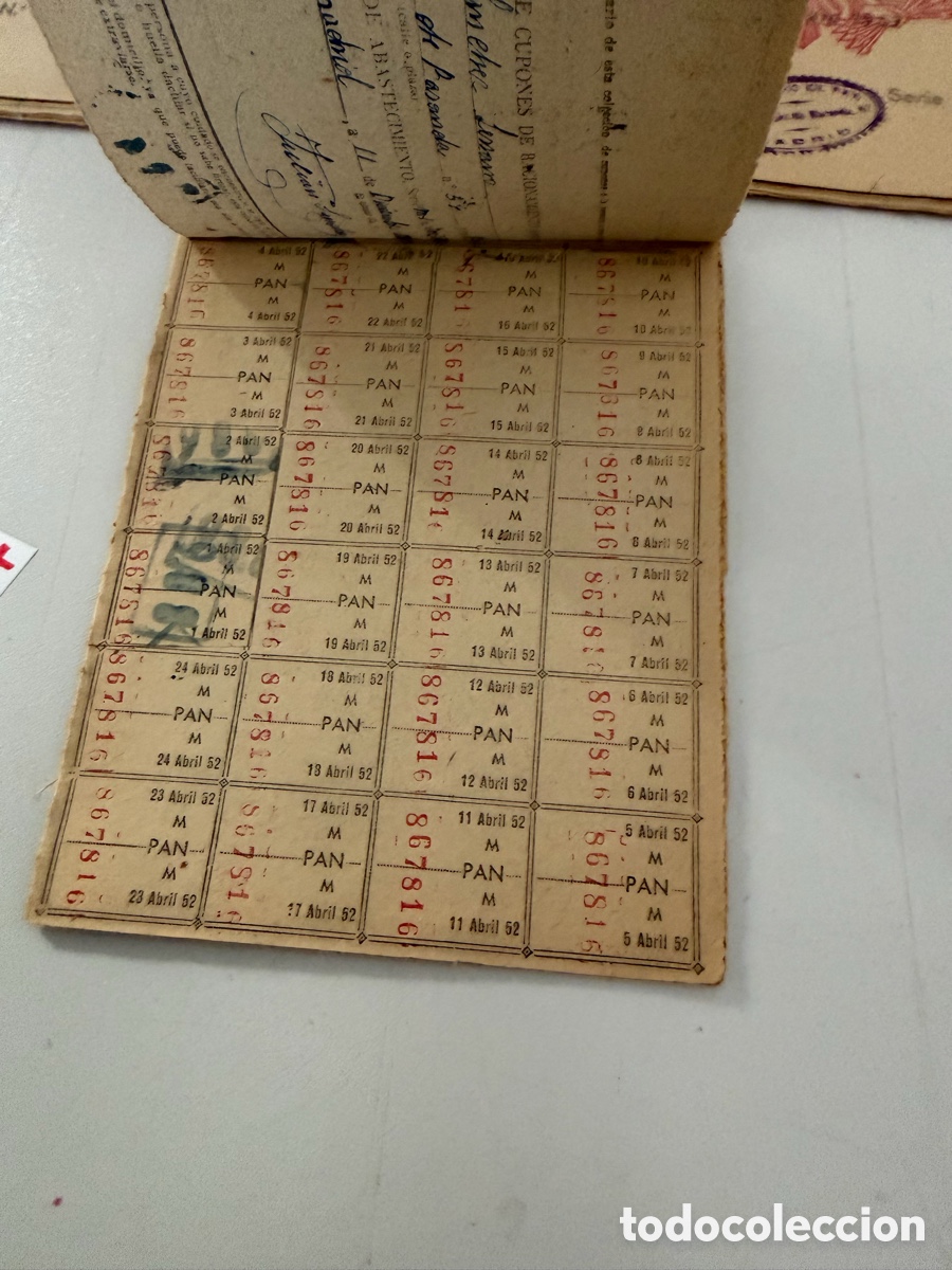 Documentos antiguos: Colecci&oacute;n de cupones de racionamiento. - Foto 4
