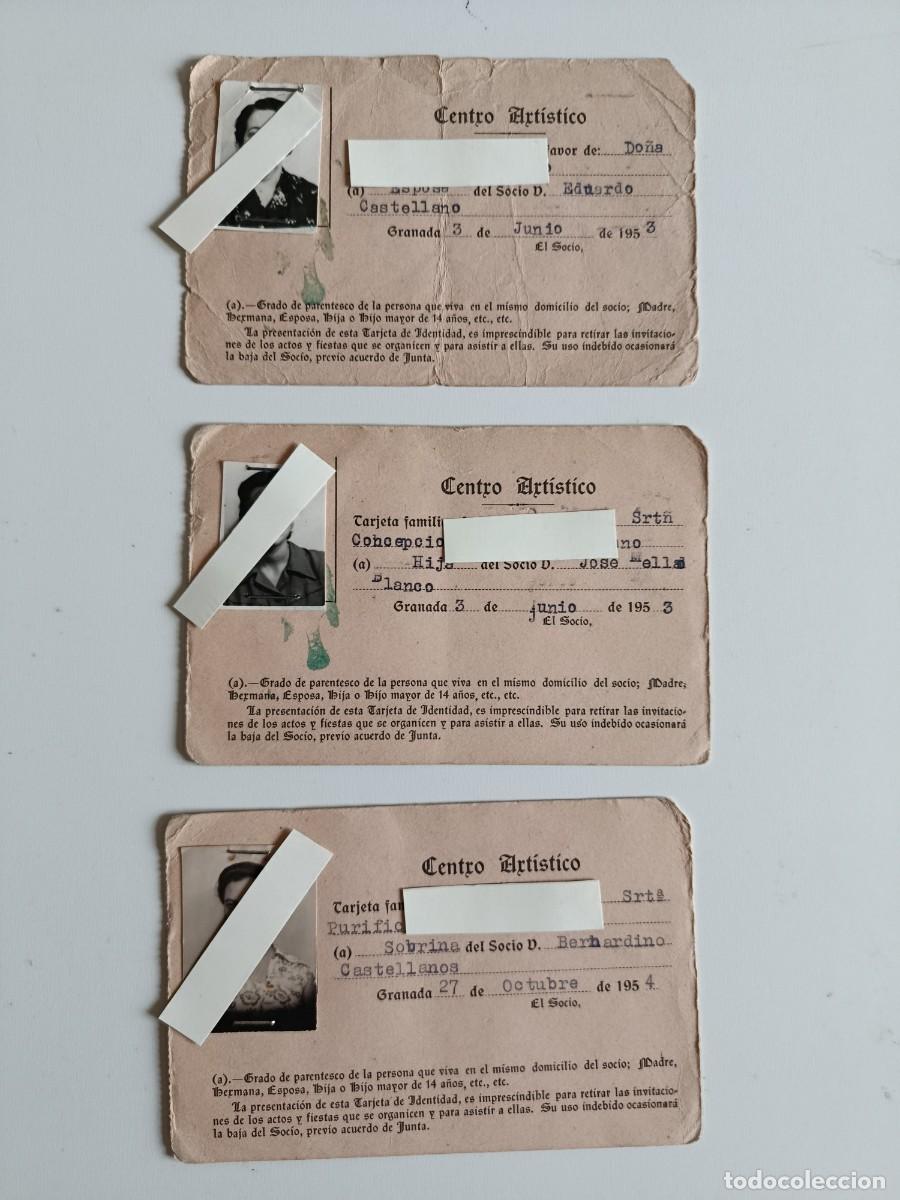 Documentos antiguos: TRES CARNETS DIFERENTES DEL CENTRO ART&Iacute;STICO DE GRANADA. 1953