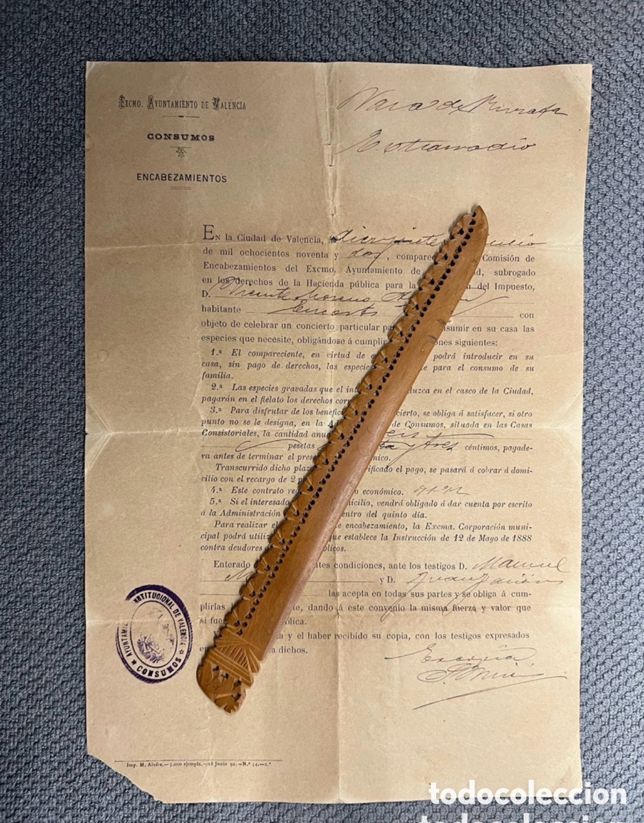 Alte Dokumente: VALENCIA, Vara de Ruzafa. Contrato y pago.. introducci&oacute;n en casa especies para el consumo (a.1892)