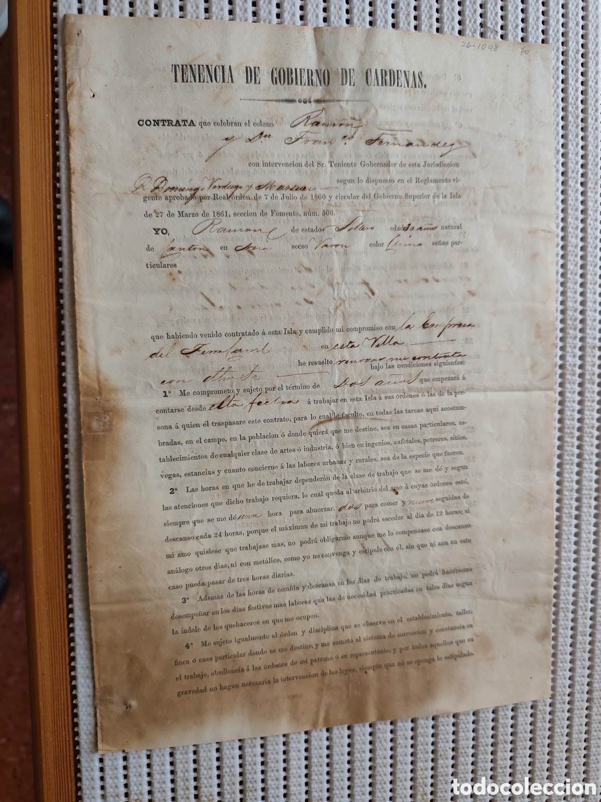 Documentos antiguos: 26-1048 CONTRATA ENTRE EL ASI&Aacute;TICO Y D.FRANCISCO.