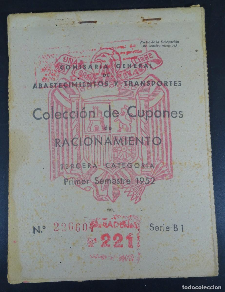 Documents Anciens: ANTIGUA CARTILLA DE RACIONAMIENTO 3&ordf; CATEGOR&Iacute;A, BARCELONA, VER FOTOS