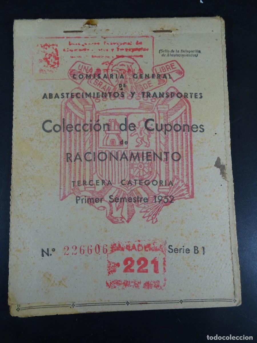 Documents Anciens: ANTIGUA CARTILLA DE RACIONAMIENTO 3&ordf; CATEGOR&Iacute;A, BARCELONA, VER FOTOS