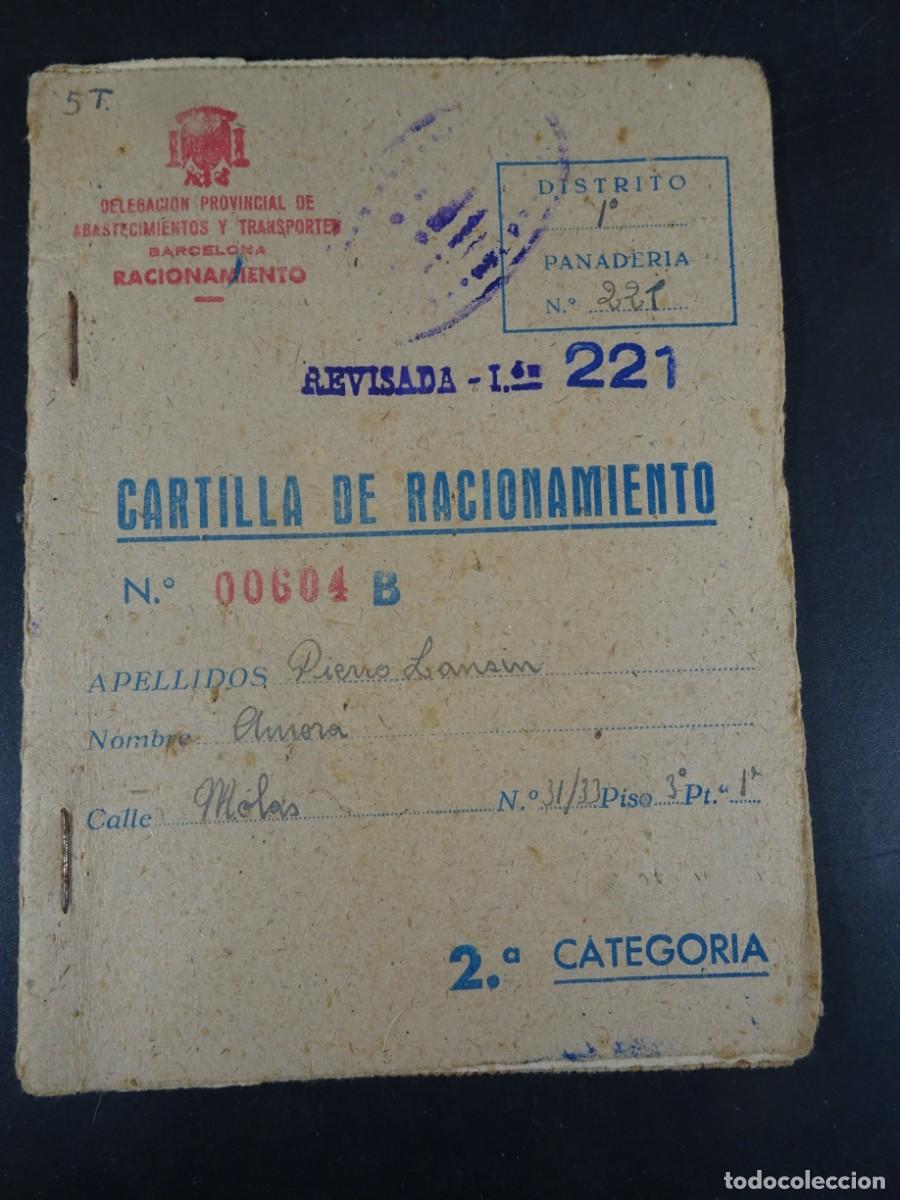 Documentos antiguos: ANTIGUA CARTILLA DE RACIONAMIENTO 2&ordf; CATEGOR&Iacute;A, BARCELONA, VER FOTOS
