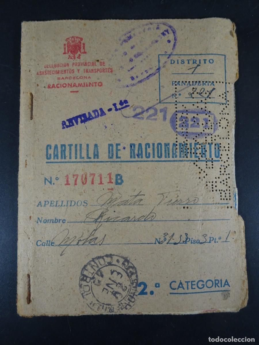 Documentos antiguos: ANTIGUA CARTILLA DE RACIONAMIENTO 2&ordf; CATEGOR&Iacute;A, BARCELONA, VER FOTOS