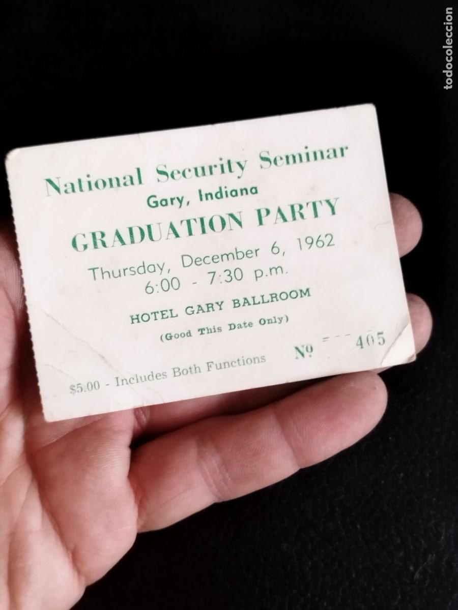 Documentos antiguos: Antigua tarjeta, promociona fiesta de graduaci&oacute;n del &rdquo;National Security Seminar&rdquo; en Gary, Indiana.