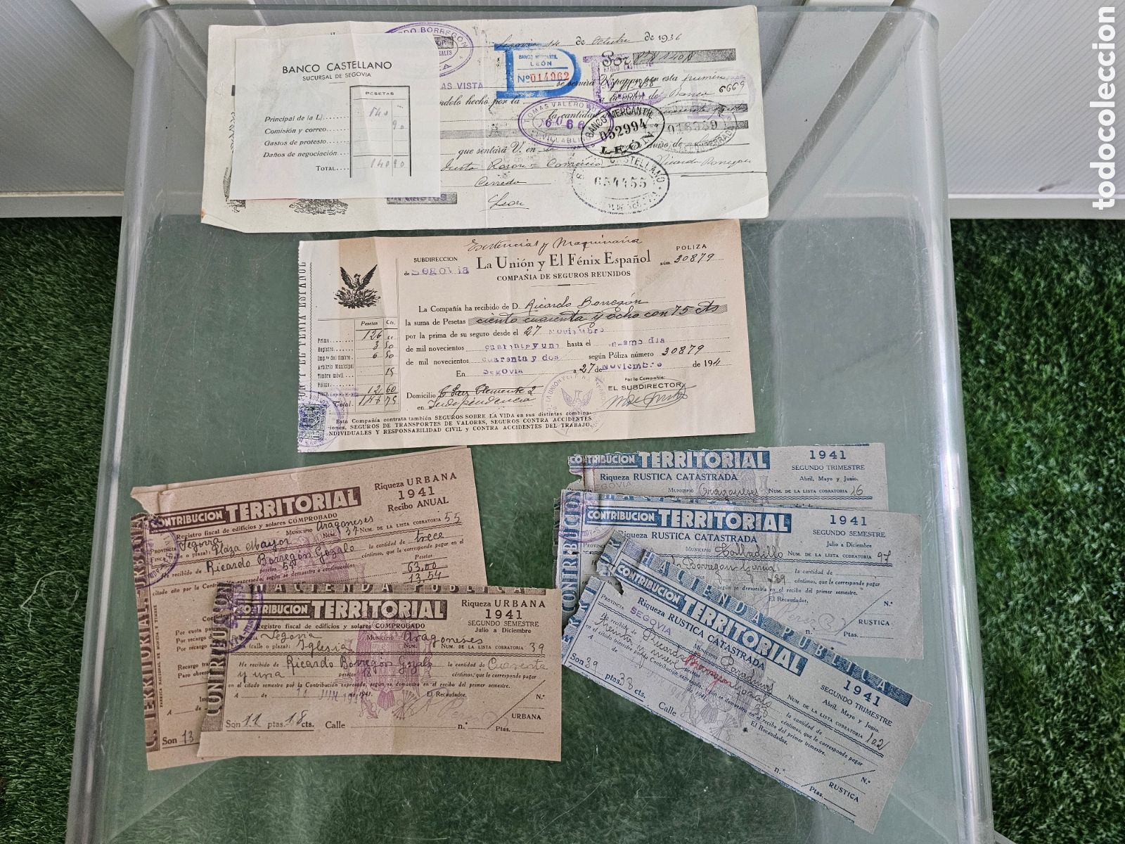 Documentos antiguos: Lote de documentos y recibos antiguos, 1941, seguros la union y el fenix, contribuci&oacute;n, etc