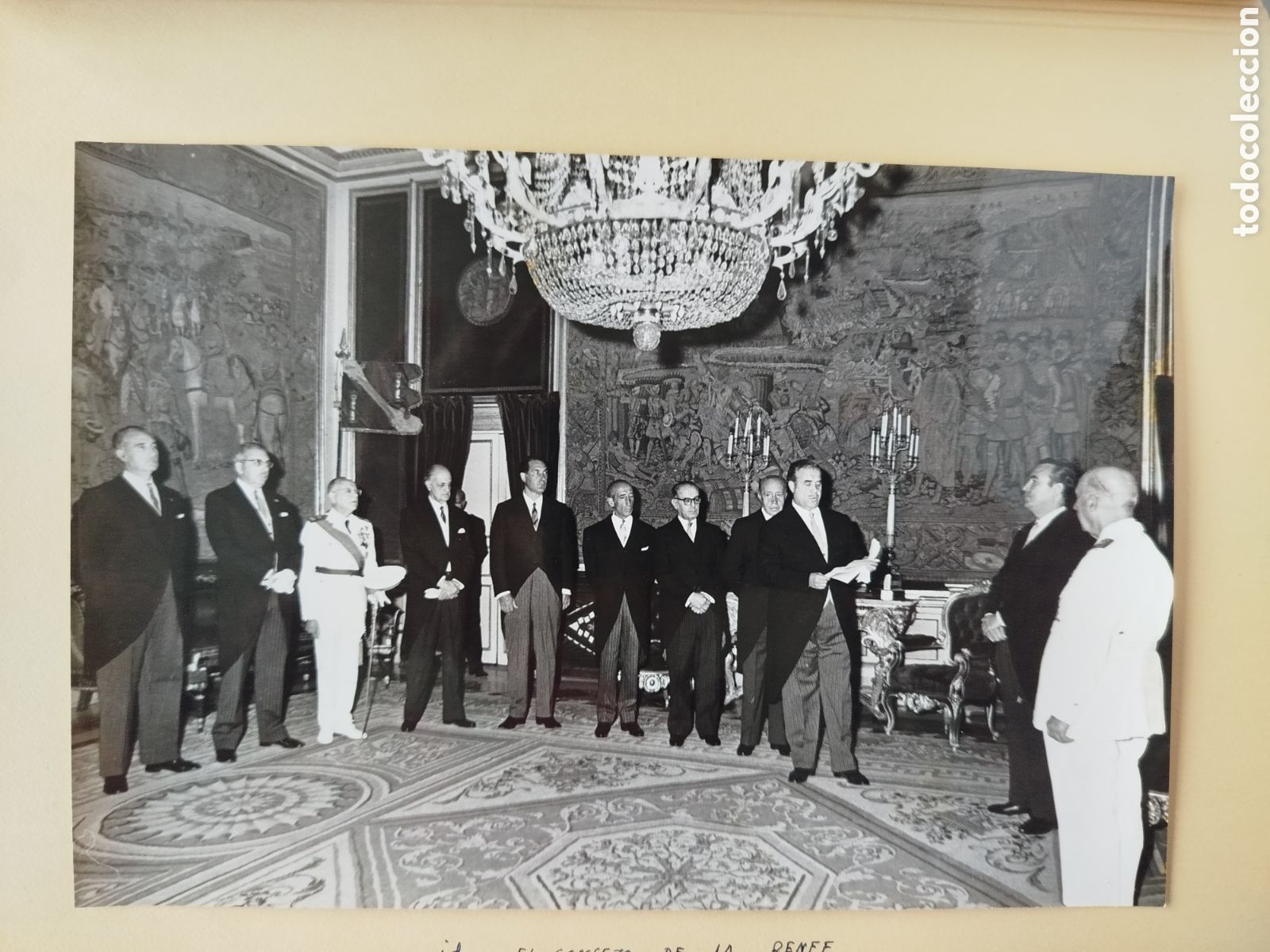 Documentos antiguos: FOTOGRAF&Iacute;A ORIGINAL DE FRANCO CON EL CONSEJO DE RENFE . EL PARDO 1971.