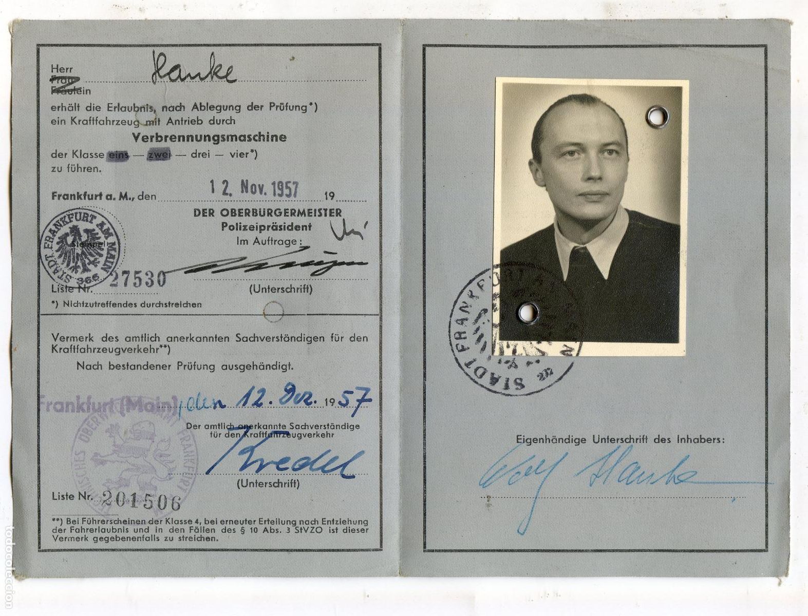 Documentos antiguos: Carnet de conducir alem&aacute;n de 1957, en cartera de pl&aacute;stico de la autoescuela