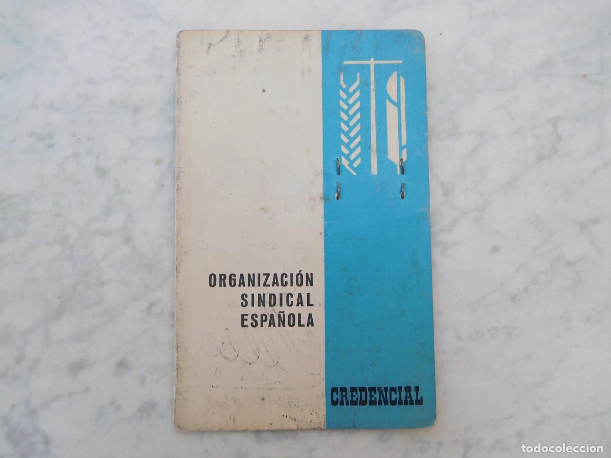 Documentos antiguos: Carnet de la organizaci&oacute;n sindical espa&ntilde;ola A&ntilde;o 1961